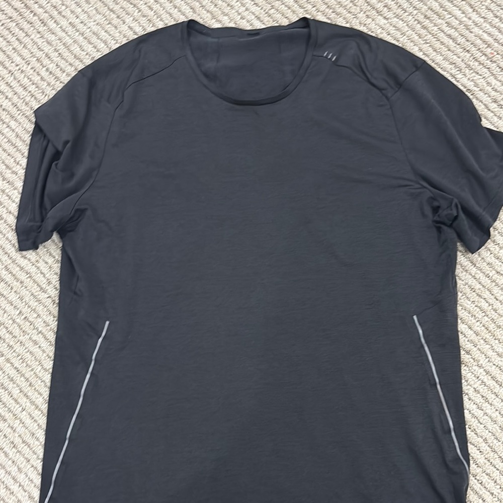 Men’s LuLu tshirt